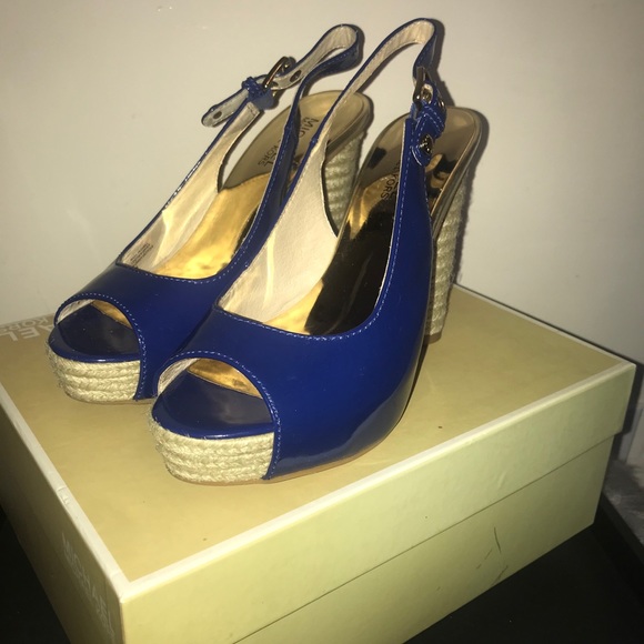 💯% Authentic Michael Kors Blue Slingback Sandals - Picture 5 of 14